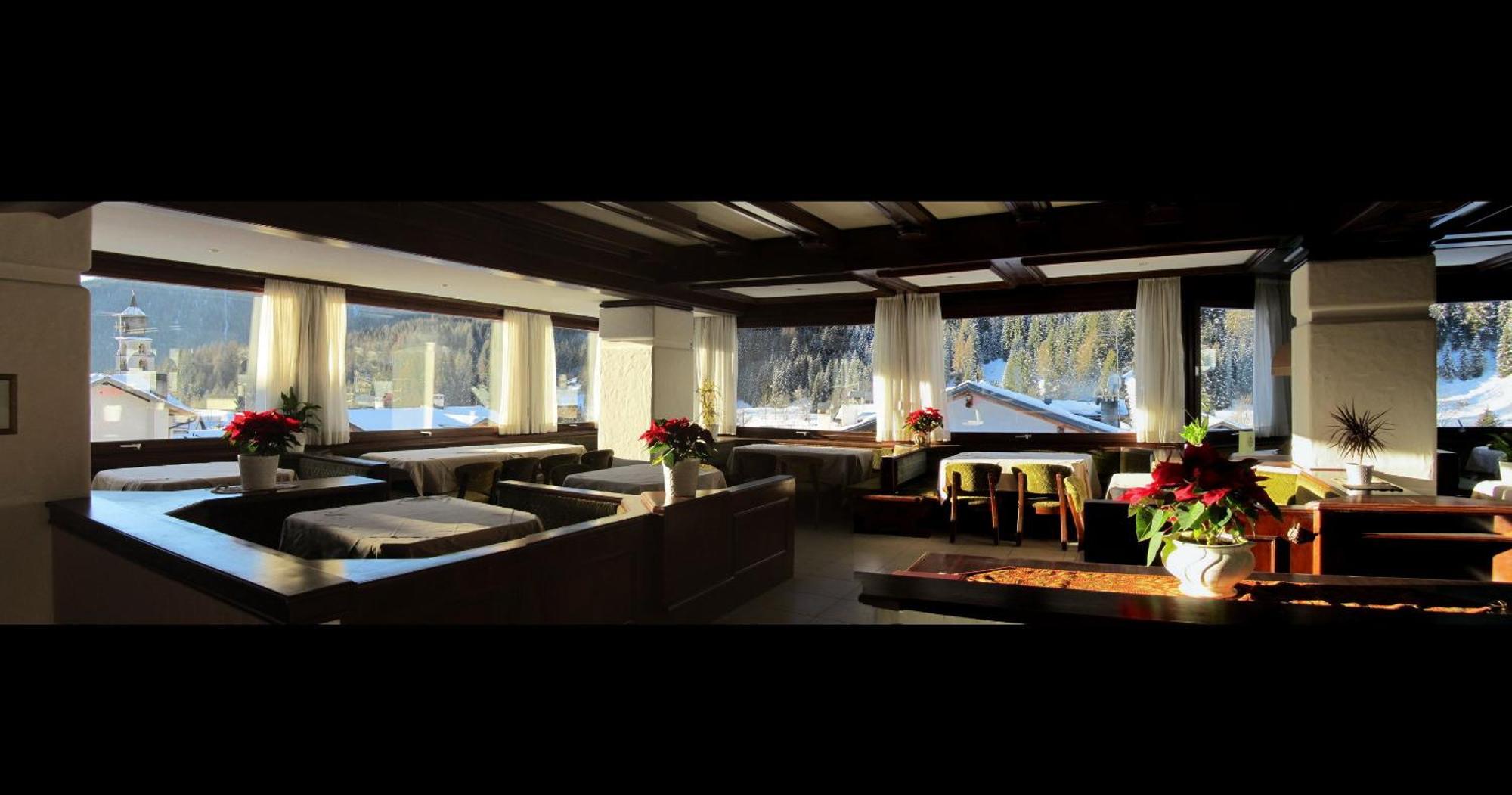 Hotel Corona Val di Zoldo Esterno foto