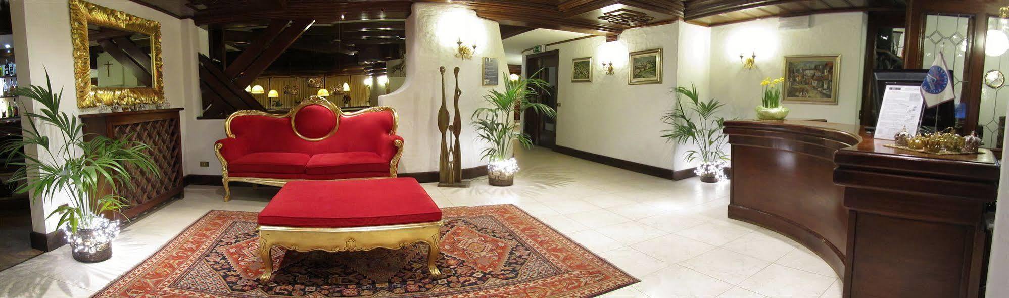 Hotel Corona Val di Zoldo Esterno foto